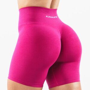 Alphalete - Medium Amplify 6.5 Shorts - Magenta
